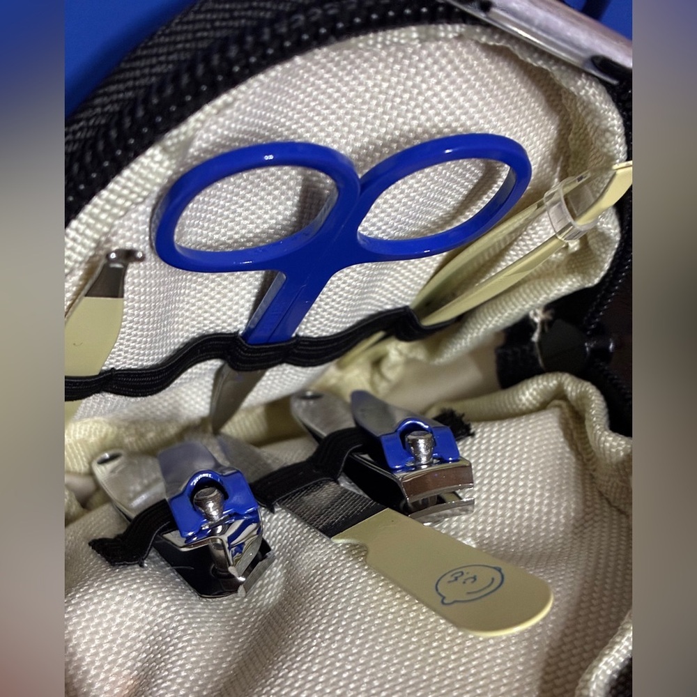 Peanuts White and Blue Manicure Set - Picture 10 of 12